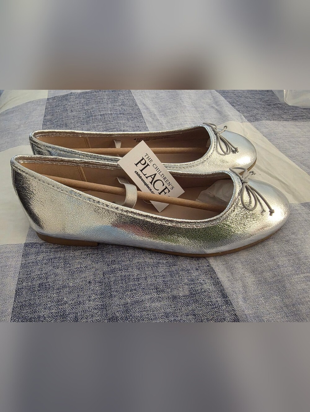 Girls Silver Metallic Ballet Flats with Bow Sz 4   NWT
